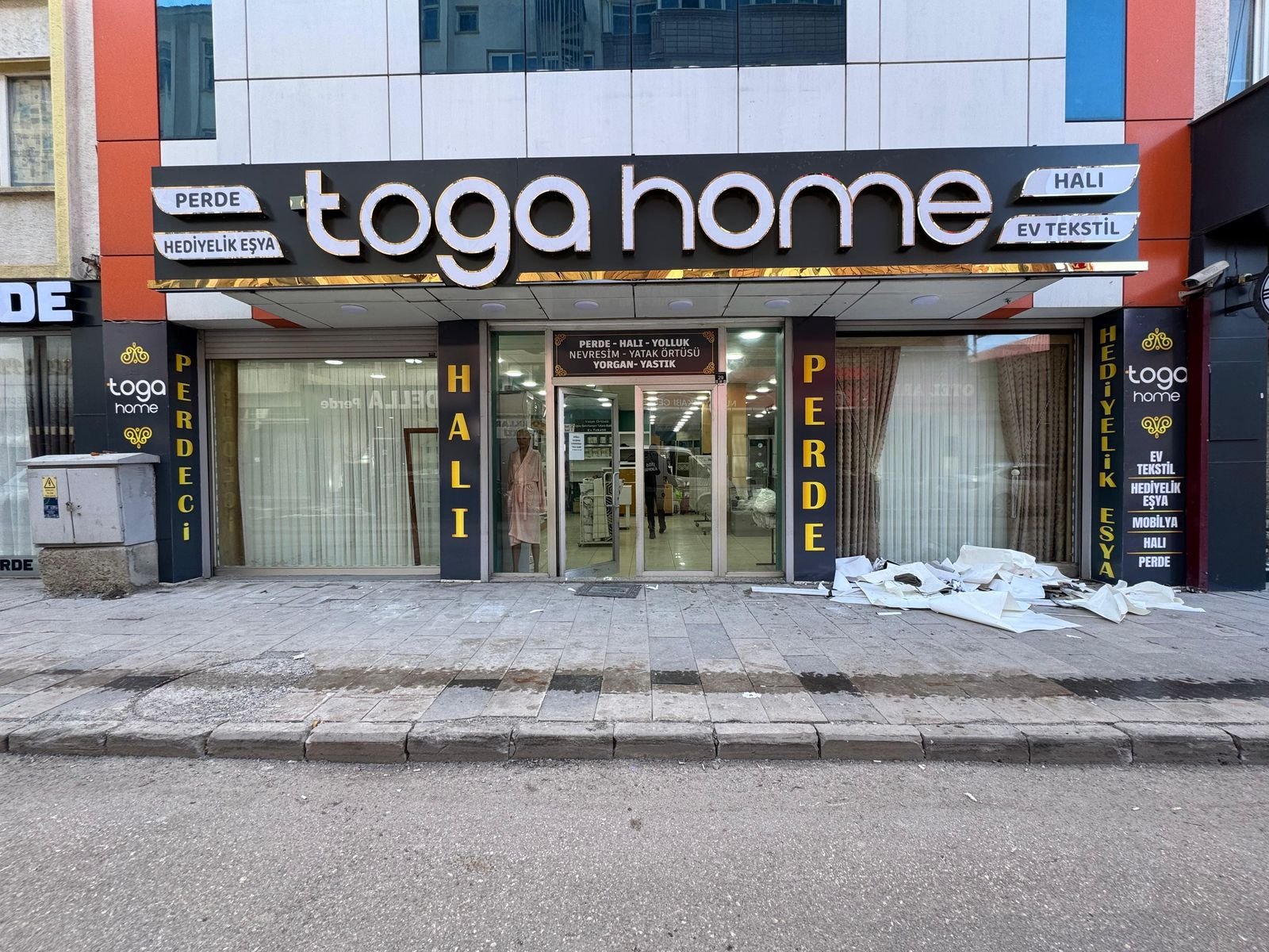 Mağaza tabelası